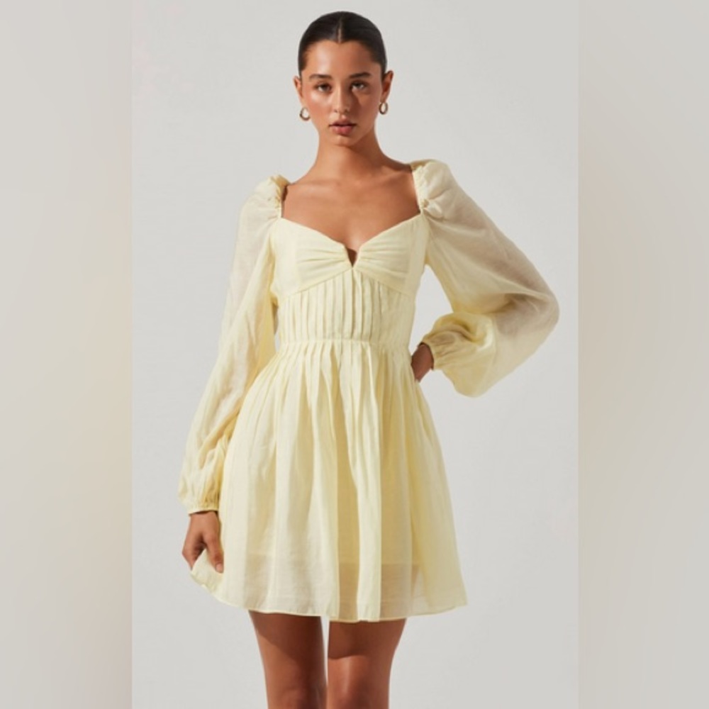 NWT astr carina yellow dress size small